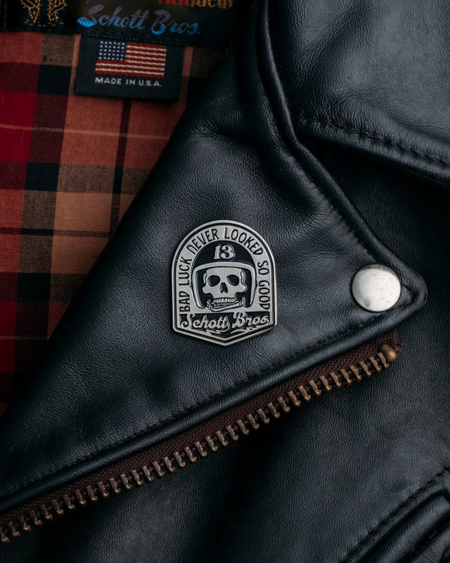 Style XBLUCK Silver Front View